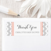 Koraal grijs Chevron Baby shower Favor Labels (Insitu)