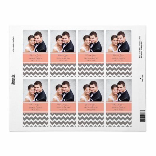 Koraal Grijs Chevron Foto Bruiloft Labels (Full Sheet)