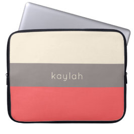 Koraal-minimalistisch kleurenblokpatroon met naam laptop sleeve