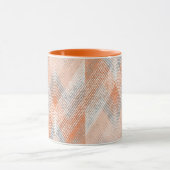 Koraal, oranje, beige, grijze zigzag. mok (Midden)