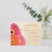 Koraal & Oranje Gerber Madelief Bruiloft Uitnodigi RSVP Kaartje (Staand voorkant)