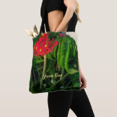 Koraal Plant bladeren en bloemen Tote Bag (Dichtbij)
