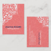 Koraal-rode achtergrond en witte bloemenkant visitekaartje (Voorkant / Achterkant)