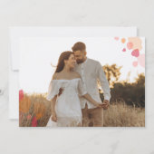 Koraal rode bloem grafische confetti bloemblaadjes kaart (Achterkant)