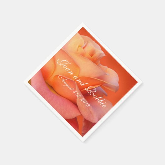 Koraal Roos gepersonaliseerde bruiloft servetten (Hoek)