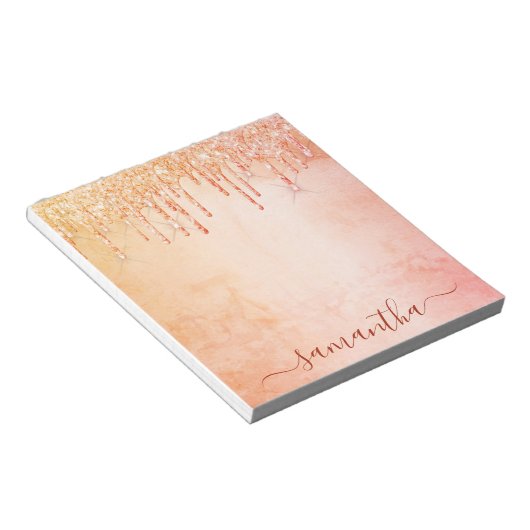 Koraal roos goudroze glitter marmer glazen monogra notitieblok (Schuin)