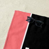 Koraal Roze Voetballer Aangepaste Naam Strandlaken (In situ)