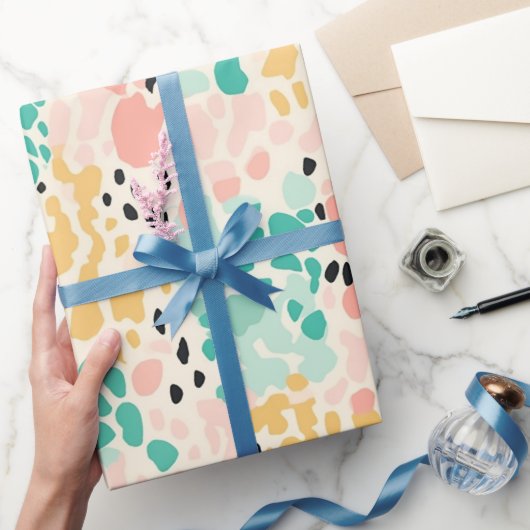 Koraalgroene Pastel Luipaard Vlekken Cadeaupapier (Geschenken)