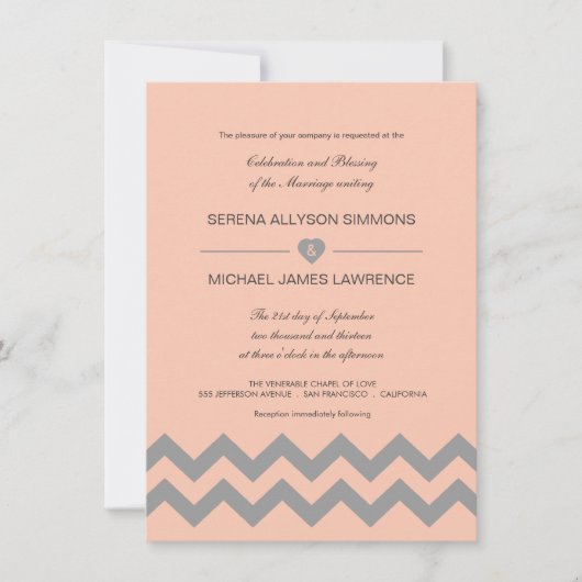 Koraalpeach en grijze Chevron Wedding Invitations Kaart (Voorkant)