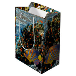 Koraalrif met brandkoraal en exotische visserij medium cadeauzakje