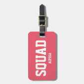 Koraalroze en witte gepersonaliseerde bridesmaïde bagagelabel (Voorkant verticaal)