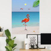 Koraalroze flamingo's en palmleder op het strand poster (Thuiskantoor)