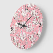 Koraalschelpen, witte schelpen en roze schalen, ro grote klok (Hoek)