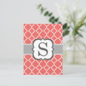 Koraalwitte monogram Letter S Quatrefoil Briefkaart (Staand voorkant)