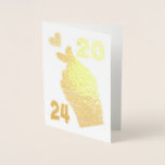 Koreaans Hart 2024 Folie Kaarten<br><div class="desc">Koreaans Hart 2024. Beste cadeaus voor Nieuwjaar T-shirts, Casual Outfits, Heart Hoodies, Koreaanse Tank Tops, 2024 iPhone Hoesjes, Liefdesmokken, Jubileum T-shirts en Verjaardag T-shirts. Standaard (13x18cm) Foliekaart. De Kleurrijke designer-paspakende outfits voor Festival-liefhebbers, Nieuwjaar, Koreaanse Liefhebbers, Hart, Liefde, Cozy en Inspirerende of Motiverende T-shirts. Het kan ook een Verjaardag, Jubileum, Jezus-dag,...</div>