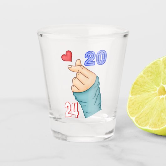 Koreaans hart 2024 shot glas (Voorkant)
