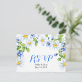 Korenbloem Blauw Wit Daisy Bloemen Bruiloft RSVP Uitnodiging Briefkaart (Staand voorkant)