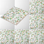 Korenbloemen Rozen & Sweet Peas Pattern Tegeltje<br><div class="desc">Dit is een digitaal verbeterde print afgeleid van een antiek Victoriaans 1800's blokgedrukte ontwerp van gebogen stengels waaruit een verscheidenheid aan bloemen,  waaronder korenbloemen,  klokbloemen,  rozen en zoete erwten groeien. Gedrukt in lavendel,  rood,  geel,  blauw en groen patroon. U kunt de achtergrondkleur aanpassen.</div>