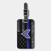 Korporaal met dun blauwe lijn met onderdruk bagagelabel (Voorkant verticaal)