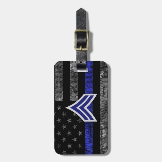 Korporaal met dun blauwe lijn met onderdruk bagagelabel (Voorkant verticaal)