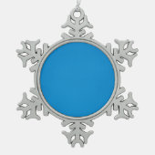 Korrelige helderblauwe achtergrond tin sneeuwvlok ornament (Voorkant)