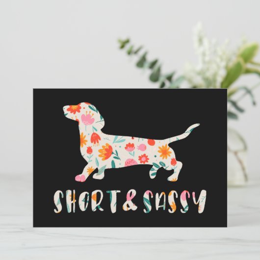 Korte en Sassy Dachshund bloemenhond Kaart (Staand voorkant)