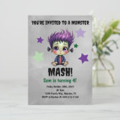 Korte haar monster mash verjaardagsfeestje kaart (Staand voorkant)