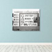 Korting op drank en benzine, 1939 canvas afdruk (Insitu (Houten vloer))