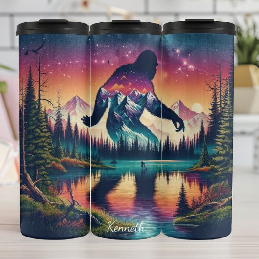 Kosmische Bigfoot: Mountain Lake Mystery Thermosbeker