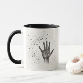 Kosmische Hand in Sterrenstelsel – Surrealistische Mok