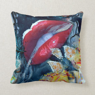 Kosmische hellingslips Pillow door Deprise Kussen