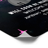 Kosmische wasbeer wild een roze meisje Baby shower Poster (Hoek)