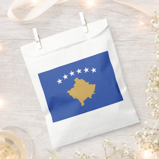 Kosovaarse vlag bedankzakje (Geknipt)