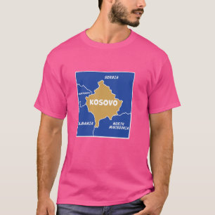 Kosovo Politieke kaart in vlagkleuren. Aangrenzend T-shirt