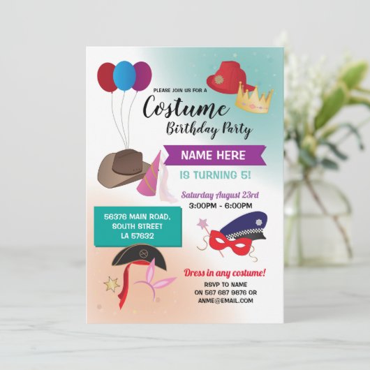 Kostume Fancy Dress Birthday Party nodigt uit Kaart (Staand voorkant)