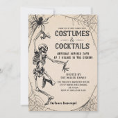 Kostuums en Cocktails Skelet Volwassen Halloween Kaart (Voorkant)