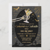 Kostuums en Cocktails Volwassen Halloween Party Kaart (Voorkant)