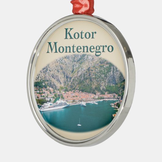 Kotor, Montenegro: Stari Afstudeerder Metalen Ornament (Links)