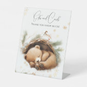 Koud Buiten Woodland Beer Winter Baby shower Reclamebord Met Voetstuk (Voorkant)