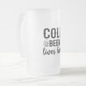 Koude bieren hier, gevroren glazen Mok (Voorkant links)