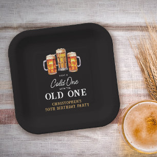 Koude Eén Met De Oude Eén Bier 50ste Verjaardag Papieren Bordje