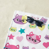 Koude vaat met brillenglazen, roze strandlaken (In situ)