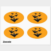 Koude zwarte vliegende vleermuizen Halloween op Si Ovale Sticker (Vel)