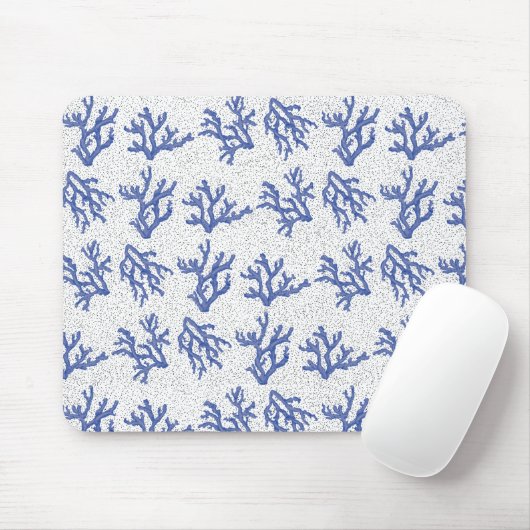 Koudkoraal van blauwe en witte zeeen muismat (Met muis)