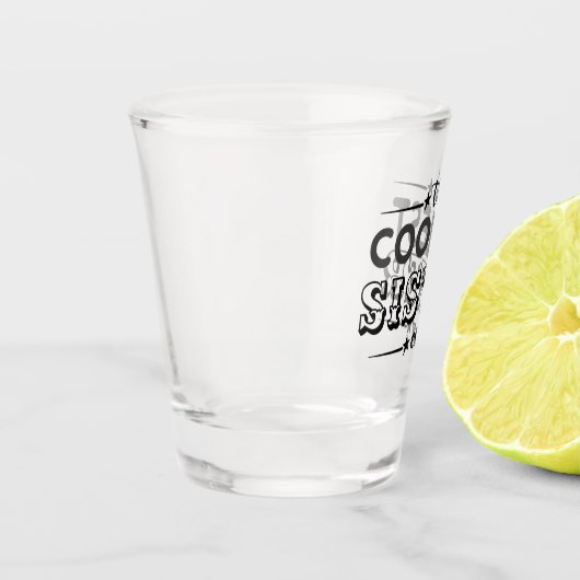 Koudste zuster ooit bar party typografie grappig shot glas (Links)