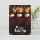 Kousen op de haard feestdagenkaart (Staand voorkant)