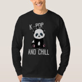 Kpop and Chill Cute Panda Graphic T-shirt (Voorkant)