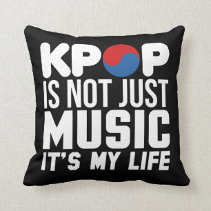 Kpop is mijn levensslogan grafische kaart (donker) kussen