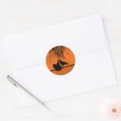 Kraai met Baby op hek Ronde Sticker (Envelop)