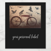 Kraaien verzamelen zich bij een rode  fiets wijn etiket (Enkel label)